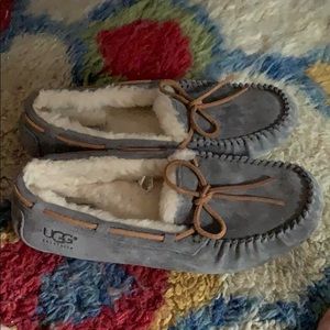 UGG Dakota Moccasin